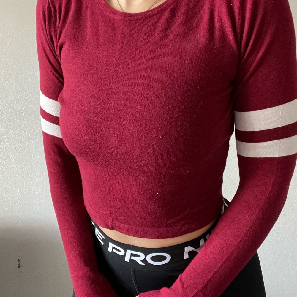 Forever21 Sweater - Picture 8 of 9